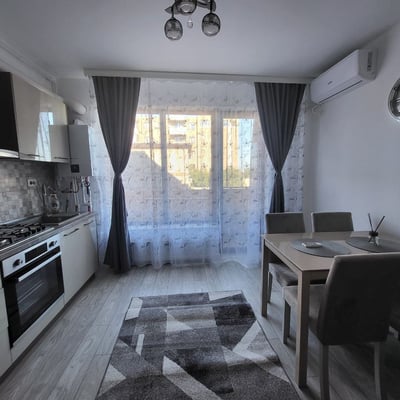 Аренда просторной 2-комнатной квартиры, 57 м², район Палазу Маре, Констанца, Румыния